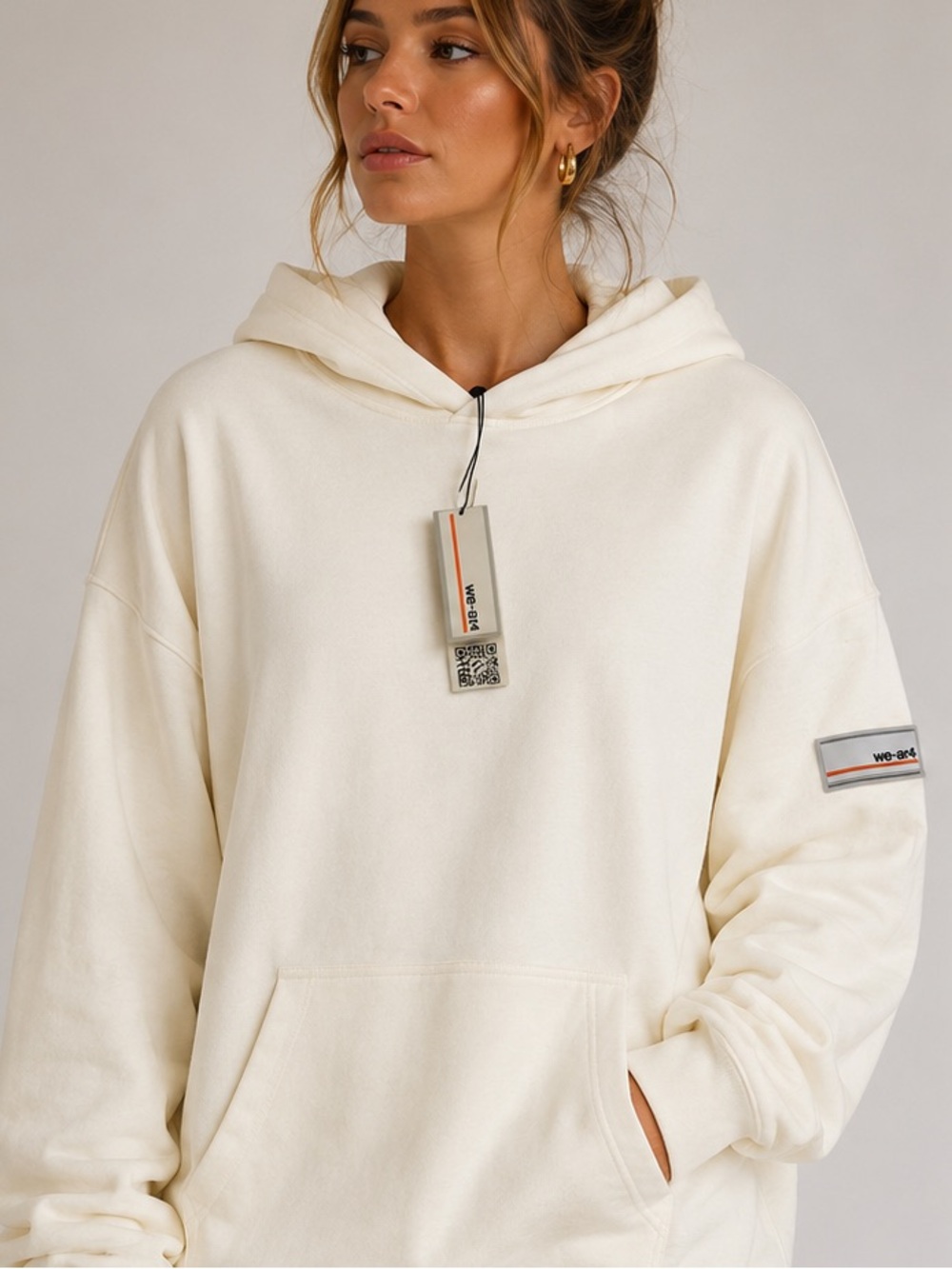 NWT WE-AR4 Reversible Oversized Hoodie – Ivory / Graphic Logo